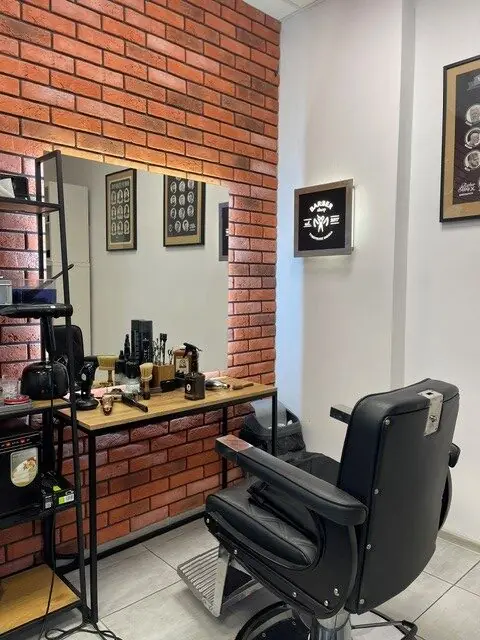 Salon Gigola przy ulicy Mostowej